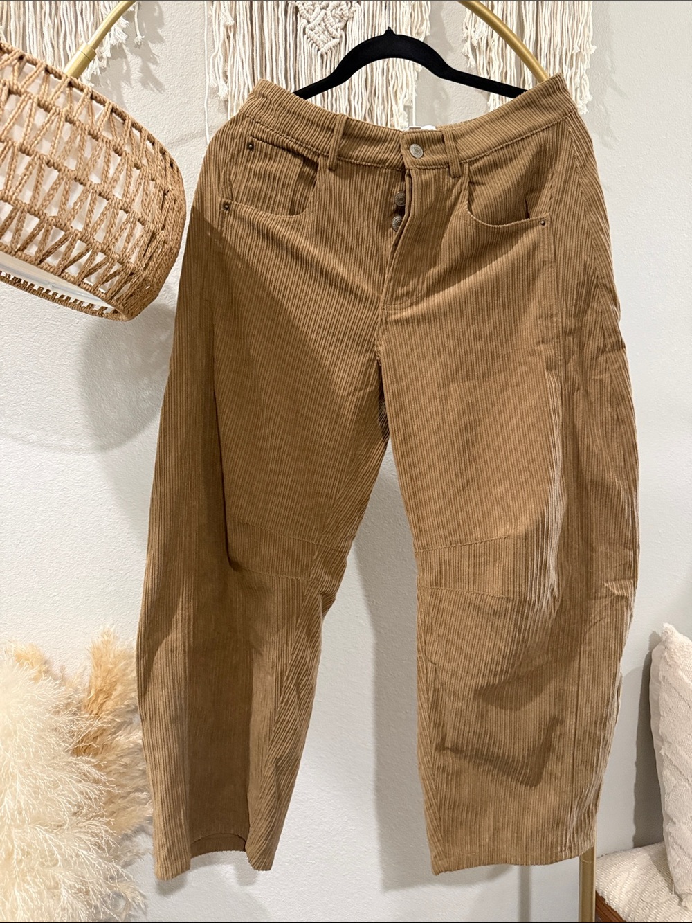 Corduroy Relaxed Barrel — Tan